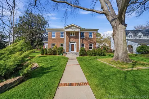 2514 Terwilleger Blvd, Tulsa, OK 74114