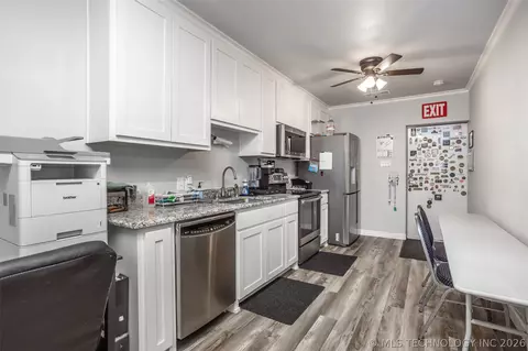 Kitchen - 22127 Jimbo, Thackerville, OK 73459 photo 1 of 1