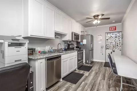 Kitchen - 22127 Jimbo, Thackerville, OK 73459 photo 1 of 1