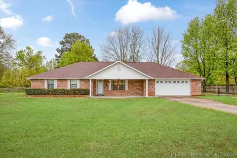 306 SE 4th St, Antlers, OK 74523