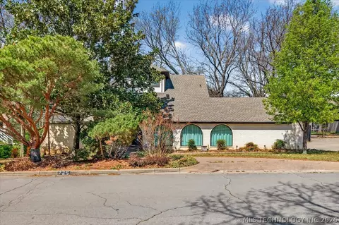 725 Kenwood Dr, Bartlesville, OK 74006