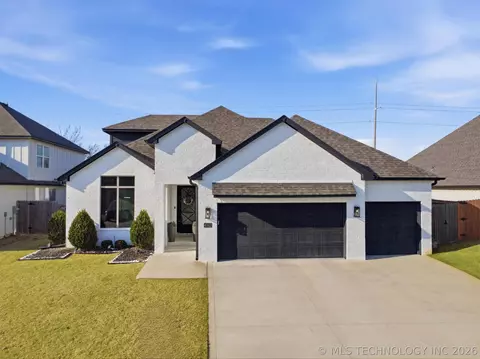 4002 W Tuscon Pl, Broken Arrow, OK 74011