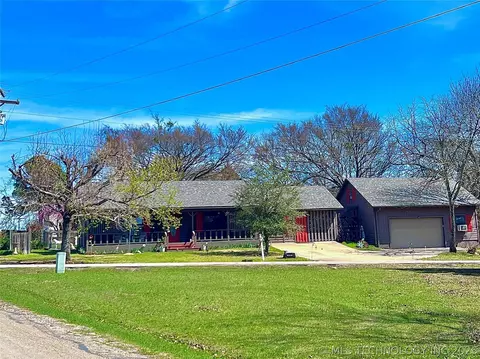 11782 Oak Ridge St, Kingston, OK 73439