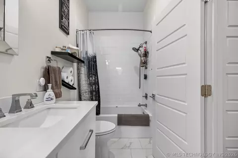 Bath - 1129 E 7th Street B13, Tulsa, OK 74120 photo 1 of 3