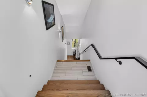 Entry Way - 1129 E 7th Street B13, Tulsa, OK 74120 photo 6 of 7