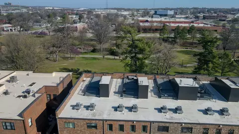 View/Area - 1129 E 7th Street B13, Tulsa, OK 74120 photo 5 of 11