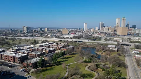 View/Area - 1129 E 7th Street B13, Tulsa, OK 74120 photo 2 of 11
