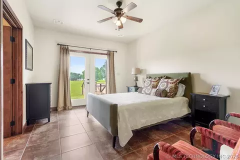 Bedroom - 2130 E 4675 Rd, Pryor, OK 74361 photo 3 of 7