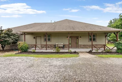 Exterior - 2130 E 4675 Rd, Pryor, OK 74361 photo 4 of 10