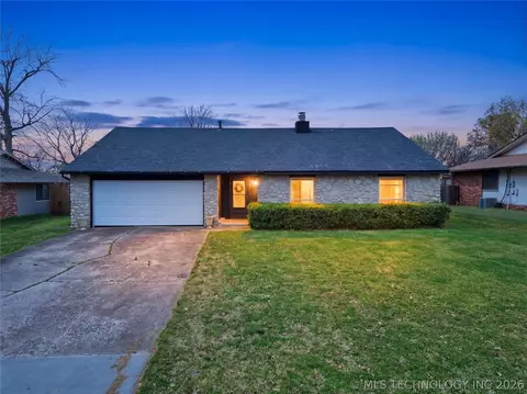 4330 S Lakewood Ave, Tulsa, OK 74135
