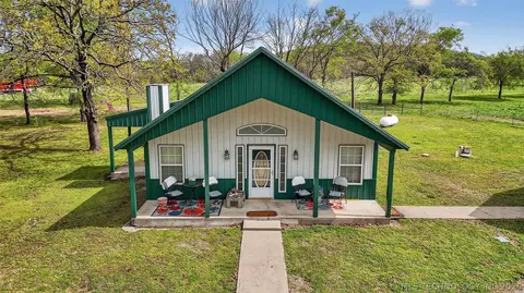 2709 S 34th Rd, Locust Grove, OK 74352