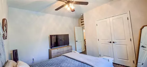 Bedroom - 414894 E 1203 Rd, Eufaula, OK 74432 photo 11 of 12