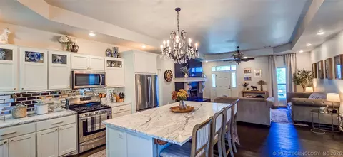 Kitchen - 414894 E 1203 Rd, Eufaula, OK 74432 photo 2 of 18