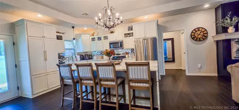 Kitchen - 414894 E 1203 Rd, Eufaula, OK 74432 photo 18 of 18