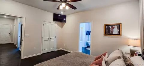 Bedroom - 414894 E 1203 Rd, Eufaula, OK 74432 photo 3 of 12