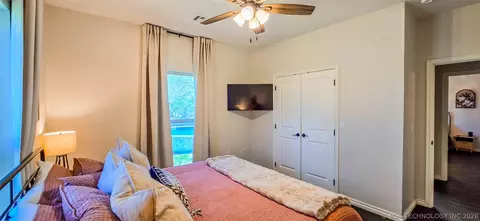 Bedroom - 414894 E 1203 Rd, Eufaula, OK 74432 photo 7 of 12