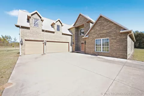 23727 S 413th East Ave, Porter, OK 74454