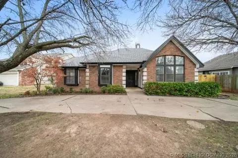 6331 S 90th East Ct, Tulsa, OK 74133