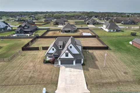 1954 E 173rd St S, Mounds, OK 74047