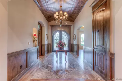 Entry Way - 17940 E Red Hawk Rd, Owasso, OK 74055 photo 1 of 4