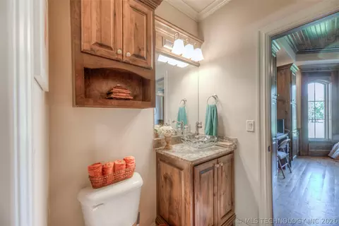 Bath - 17940 E Red Hawk Rd, Owasso, OK 74055 photo 8 of 8