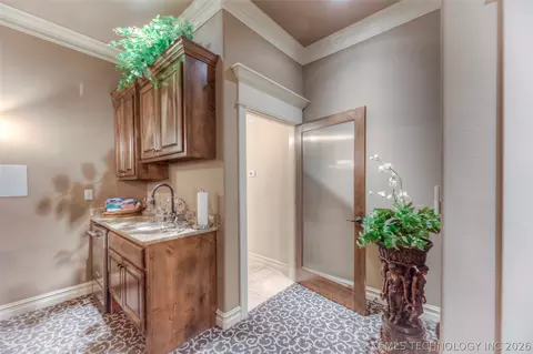 Entry Way - 17940 E Red Hawk Rd, Owasso, OK 74055 photo 4 of 4