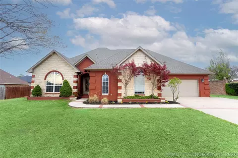 2108 Country Springs St, Mcalester, OK 74501