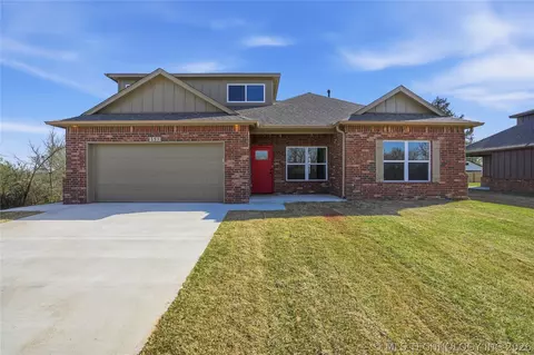 1532 E Grayson Ave, Sapulpa, OK 74066