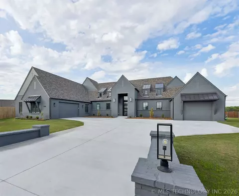 17416 S 51st East Ave, Bixby, OK 74008