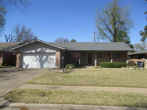 8227 E 38th St, Tulsa, OK 74145