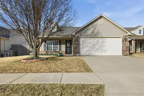 14650 S Toledo Pl, Bixby, OK 74008