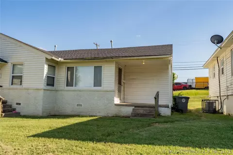 6942 E 10th St, Tulsa, OK 74112