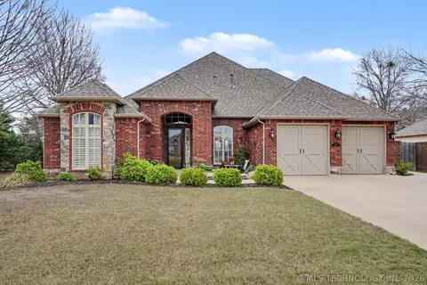 30511 E 65th St S, Broken Arrow, OK 74014