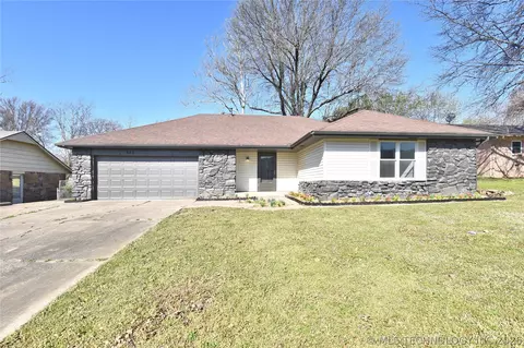 643 S Maywood St, Claremore, OK 74017