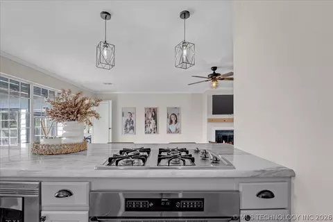 Kitchen - 7122 E 100th Pl, Tulsa, OK 74133 photo 5 of 5