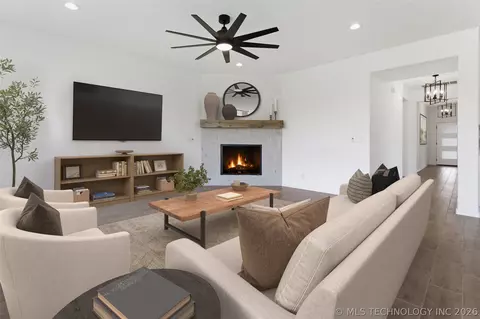 Other - 5010 N Walnut Ave, Broken Arrow, OK 74014 photo 4 of 6