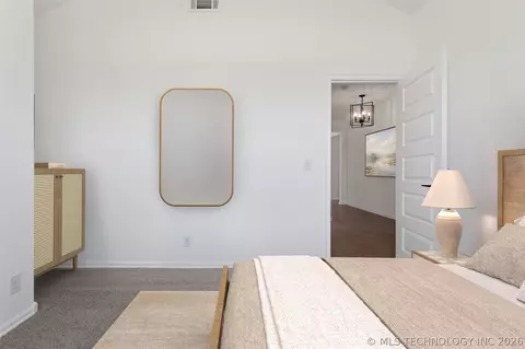 Bedroom - 5010 N Walnut Ave, Broken Arrow, OK 74014 photo 2 of 6