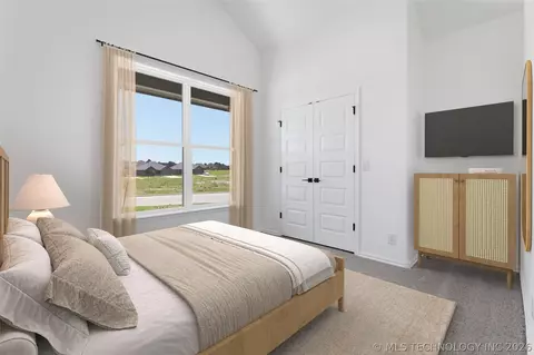 Bedroom - 5010 N Walnut Ave, Broken Arrow, OK 74014 photo 1 of 6