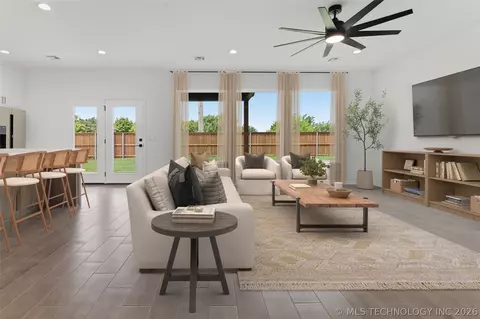 Other - 5010 N Walnut Ave, Broken Arrow, OK 74014 photo 2 of 6
