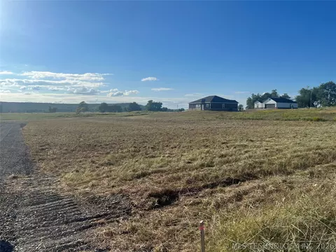 16990 W 829 Rd, Tahlequah, OK 74464