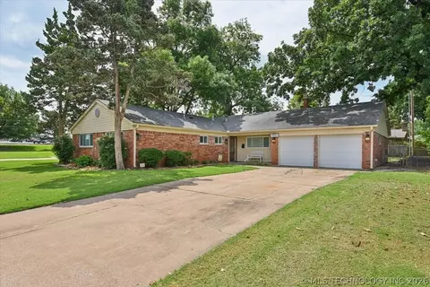 4662 E 55th St, Tulsa, OK 74135