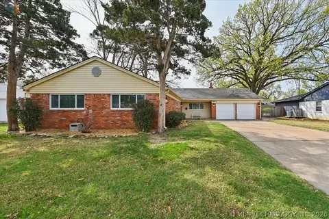 4662 E 55th St, Tulsa, OK 74135