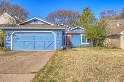 10008 S Maplewood Ave, Tulsa, OK 74137