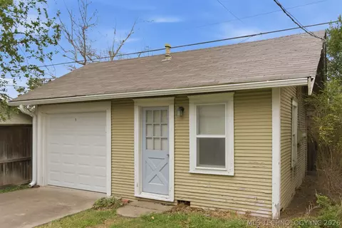 Exterior - 1855 16th Pl, Tulsa, OK 74104 photo 5 of 6