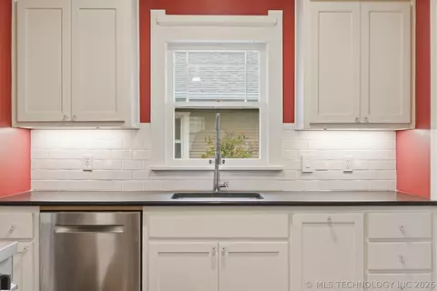Kitchen - 1855 16th Pl, Tulsa, OK 74104 photo 1 of 4