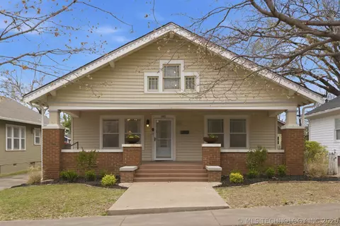 1855 16th Pl, Tulsa, OK 74104