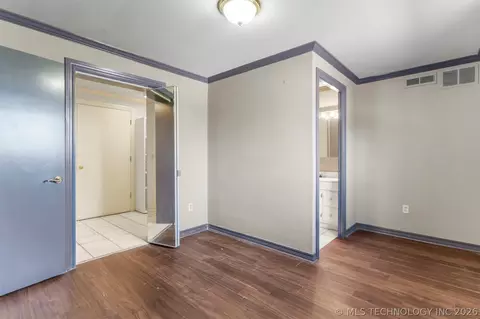 Bedroom - 3811 E 74th St, Tulsa, OK 74136 photo 6 of 8