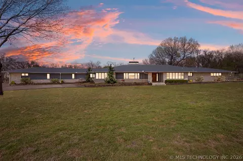 Exterior - 3811 E 74th St, Tulsa, OK 74136 photo 10 of 11