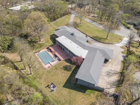 View/Area - 3811 E 74th St, Tulsa, OK 74136 photo 2 of 3
