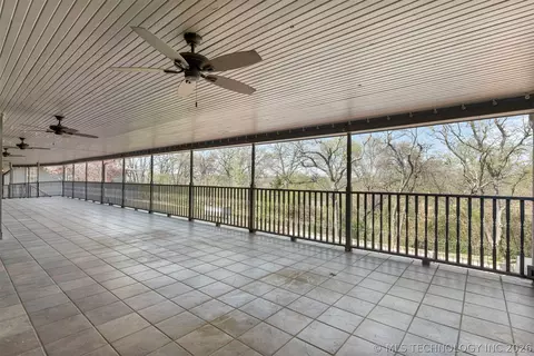 Exterior - 3811 E 74th St, Tulsa, OK 74136 photo 5 of 11